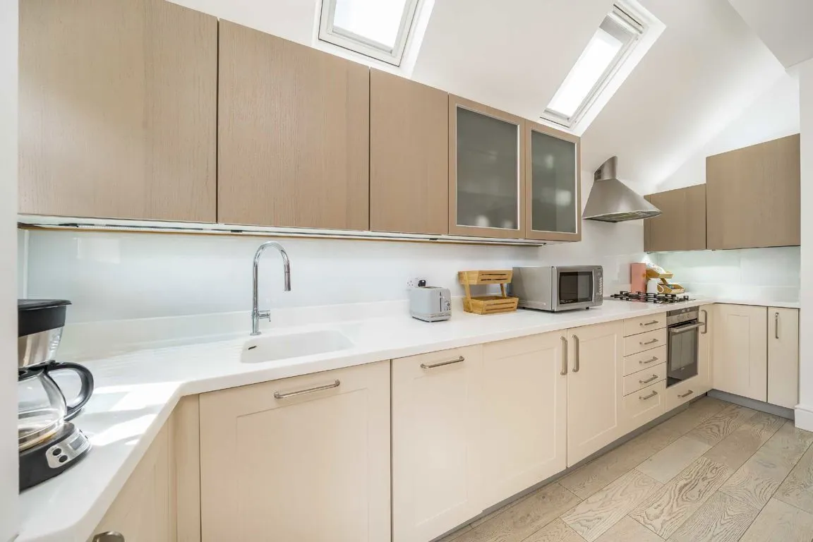 Norfolk House Road, SW16, photo 3