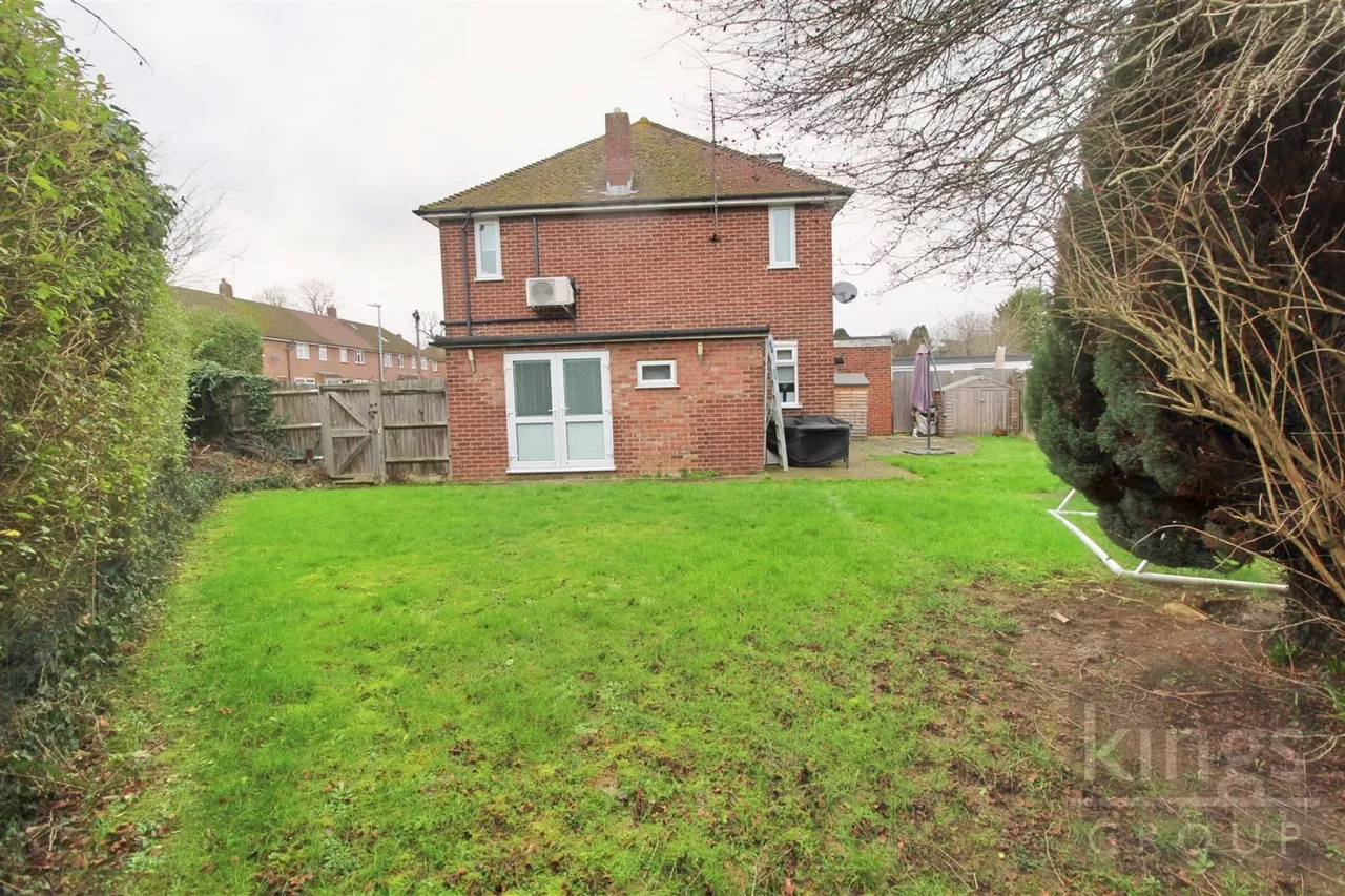 Tudor Avenue, Cheshunt, photo 14