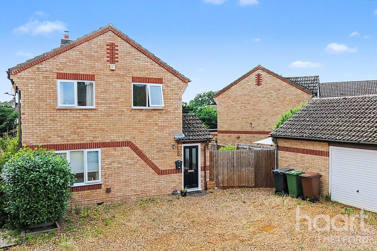 4 bed house for sale, Coriander Drive, Thetford, IP24