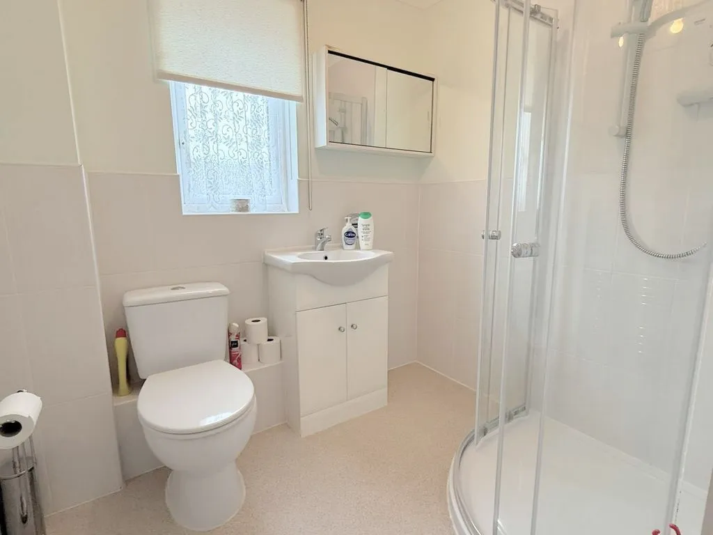 Bryony Place, Conniburrow, MK14, photo 4