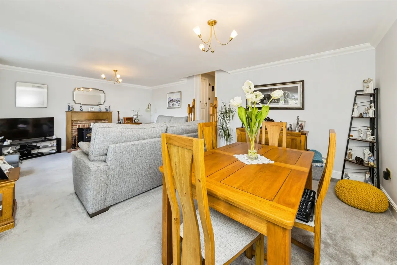 Priory Way, Haywards Heath, RH16, photo 18