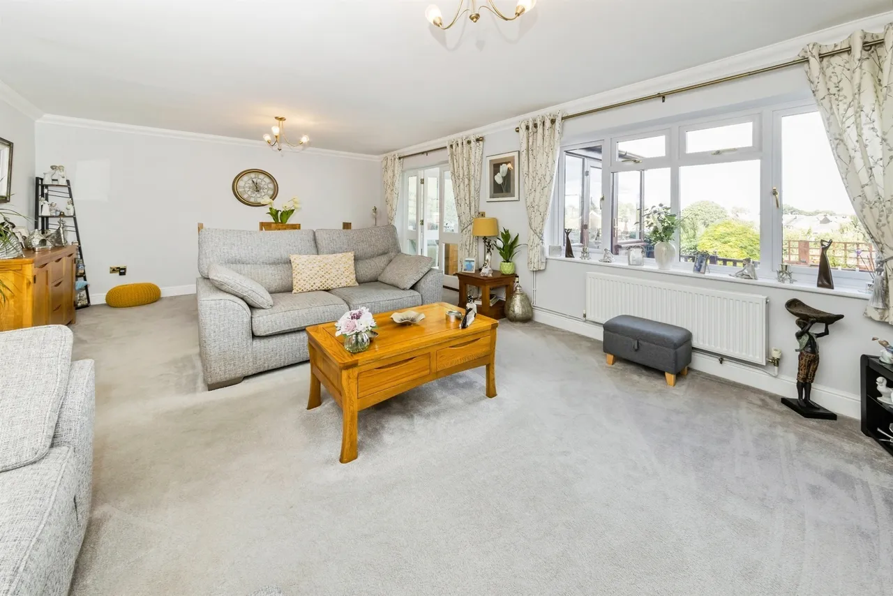 Priory Way, Haywards Heath, RH16, photo 17