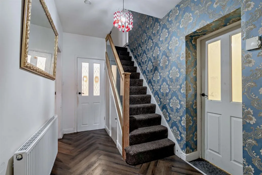 Colchester Road, Leicester, LE5, photo 13