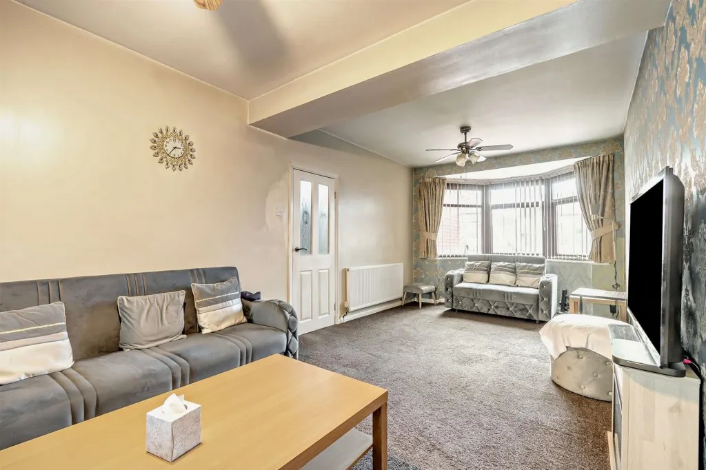 Colchester Road, Leicester, LE5, photo 9