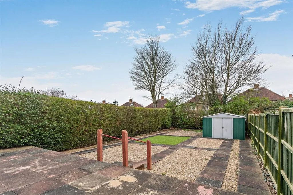 Colchester Road, Leicester, LE5, photo 25