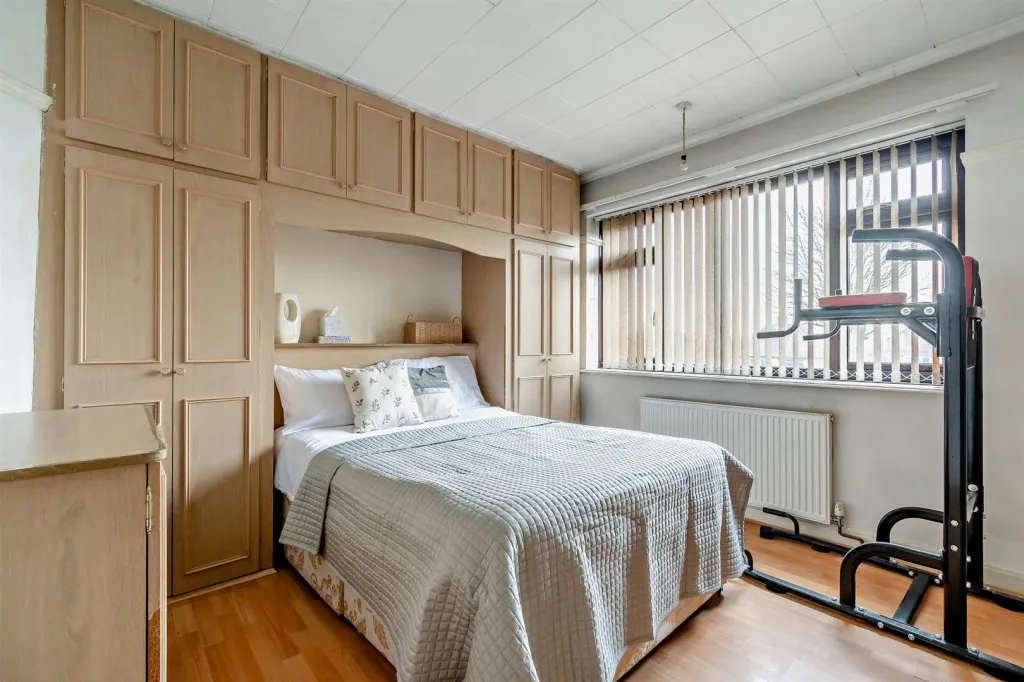 Colchester Road, Leicester, LE5, photo 19