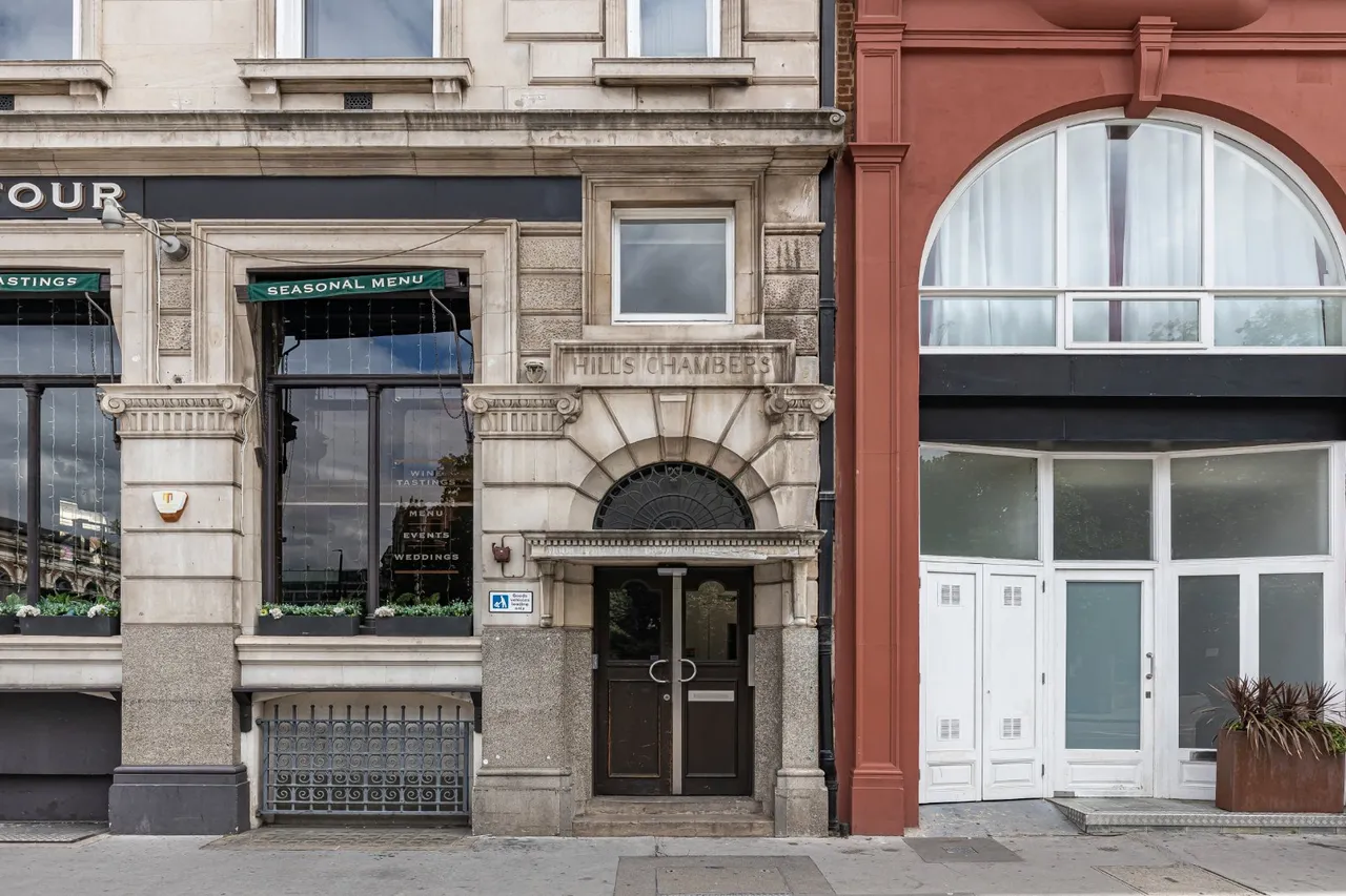 West Smithfield, Clerkenwell, EC1A, photo 13