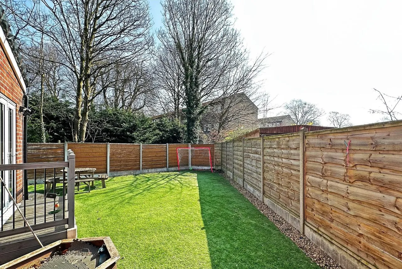Kersal Drive, Timperley, Cheshire WA15 6UX, photo 42
