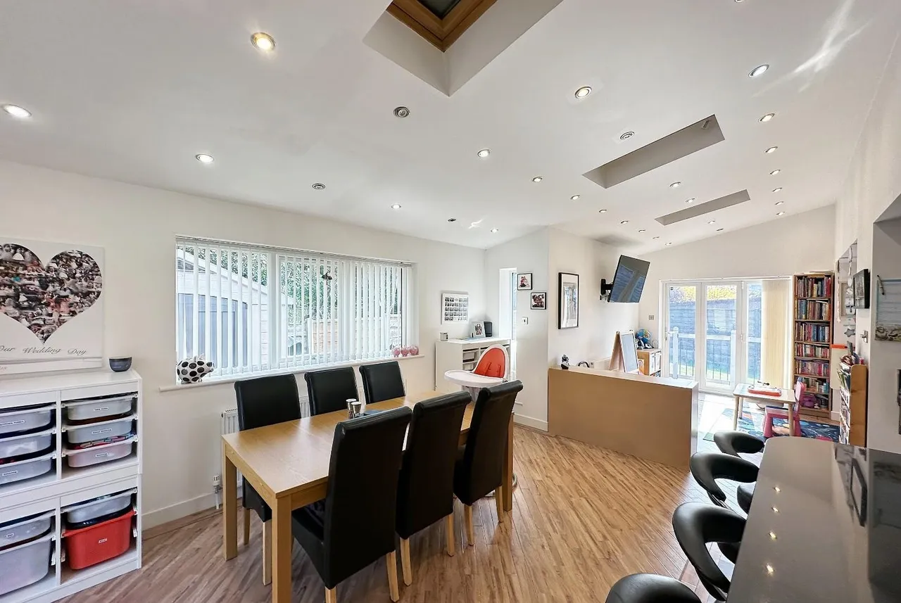 Kersal Drive, Timperley, Cheshire WA15 6UX, photo 16