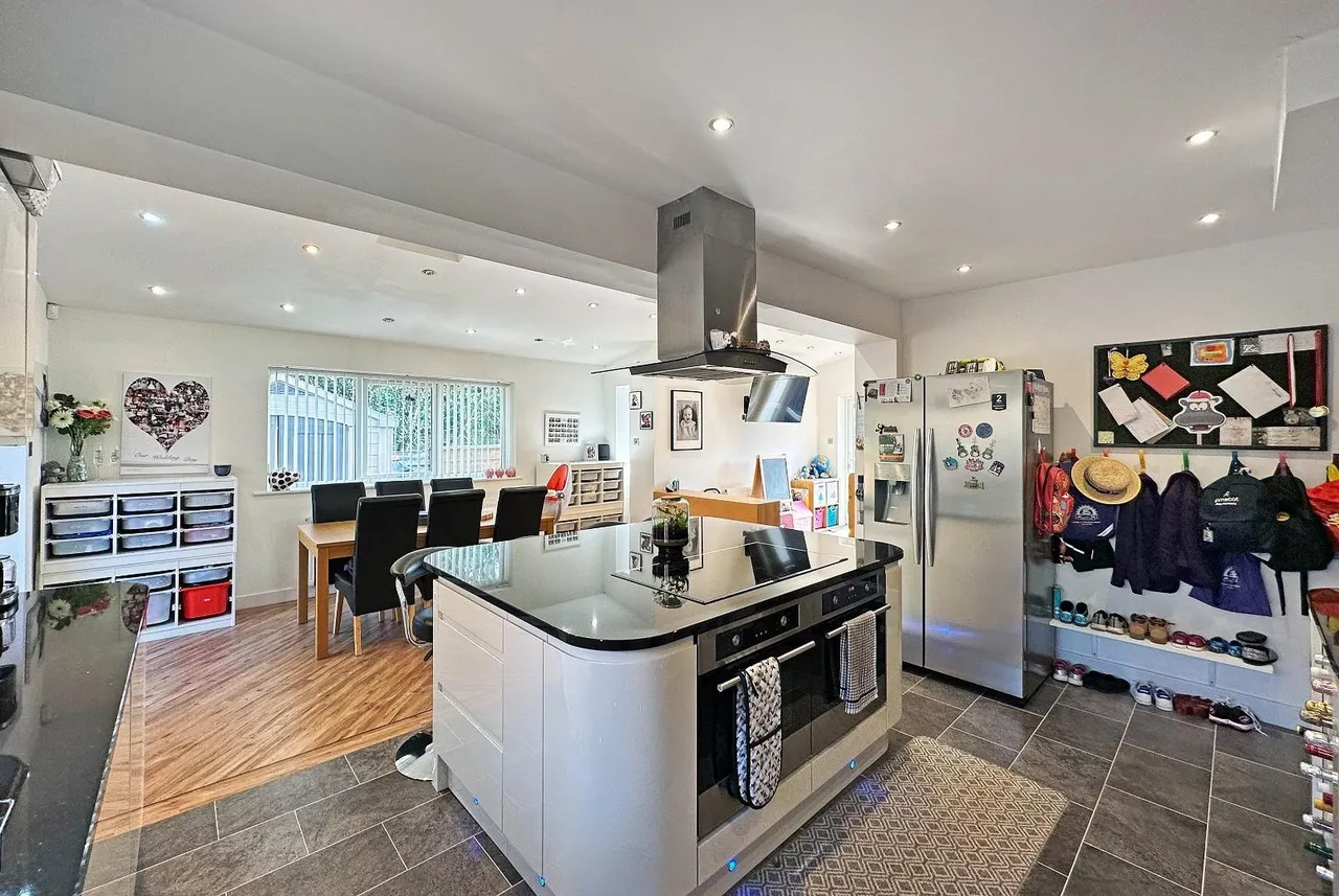 Kersal Drive, Timperley, Cheshire WA15 6UX, photo 17