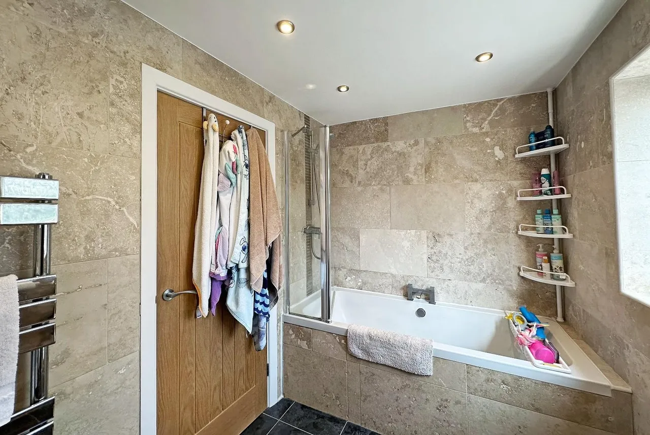 Kersal Drive, Timperley, Cheshire WA15 6UX, photo 41