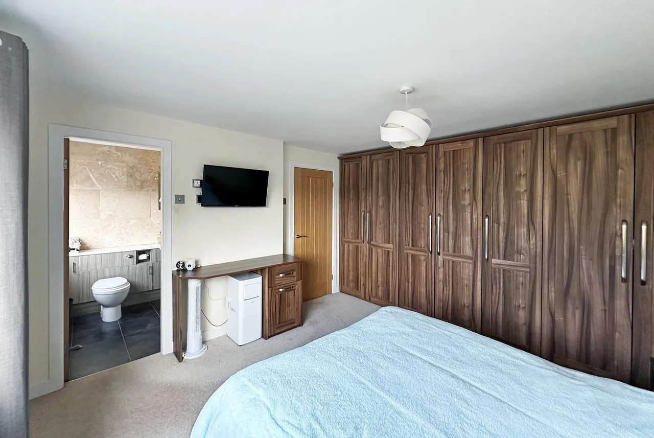 Kersal Drive, Timperley, Cheshire WA15 6UX, photo 32