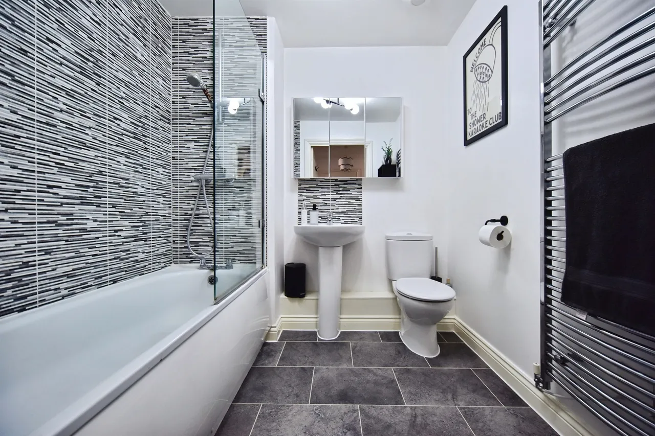Hawley Drive, Leybourne, ME19, photo 3