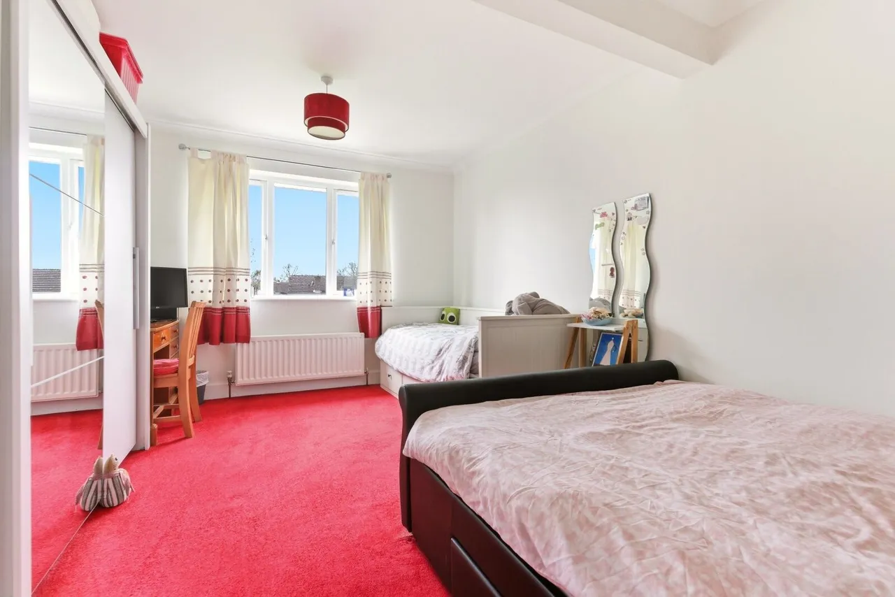 Selwyn Drive, Hatfield, AL10, photo 11