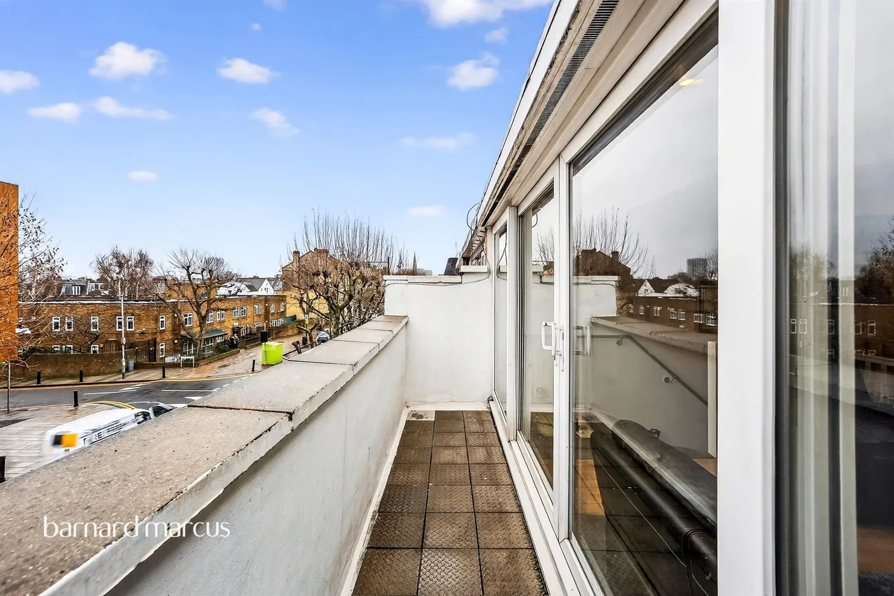 St. John's Hill, London, SW11, photo 11