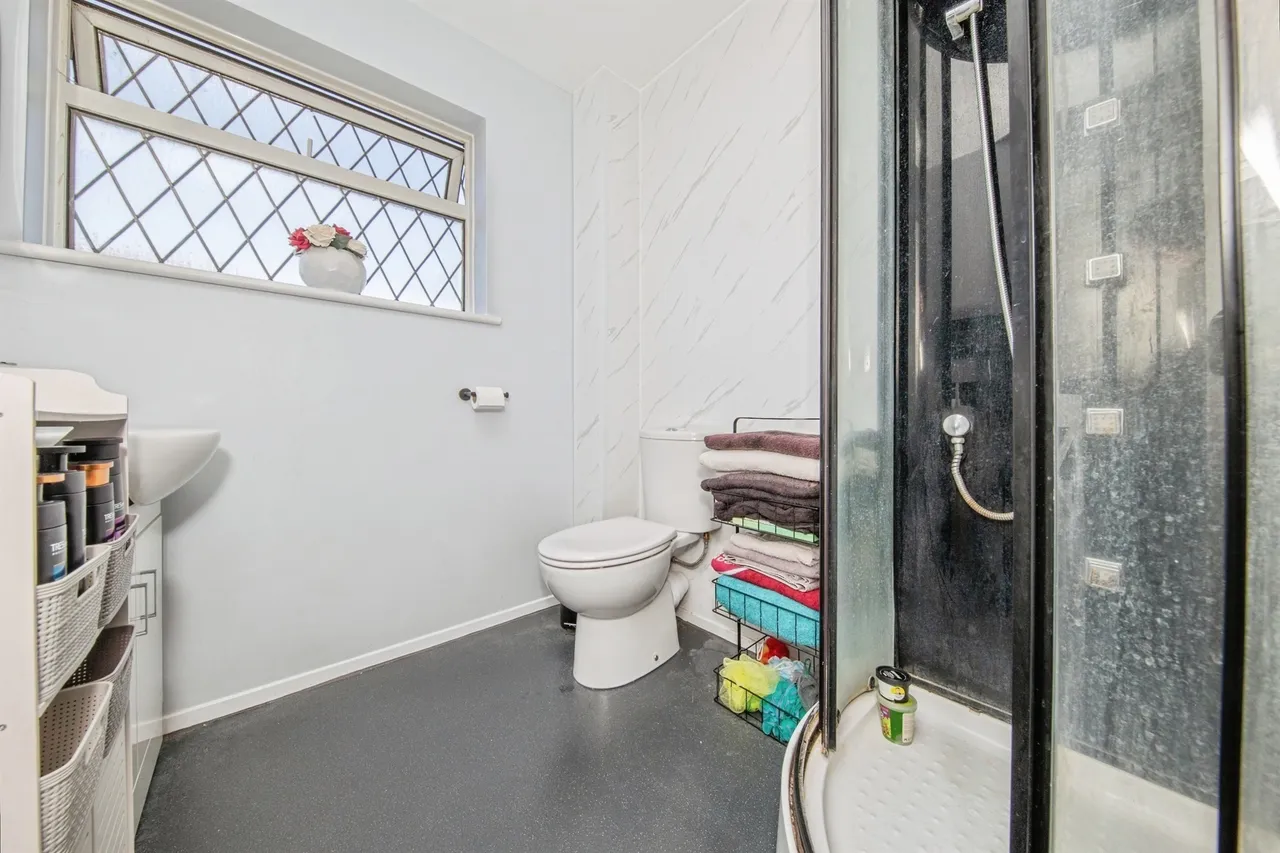 Tulip Way, Clacton-On-Sea, CO16, photo 12