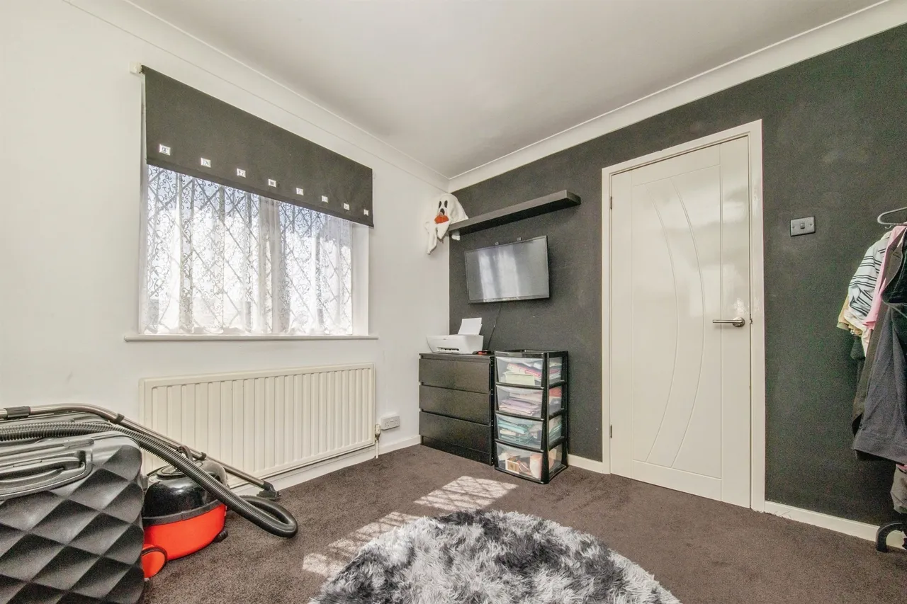 Tulip Way, Clacton-On-Sea, CO16, photo 11
