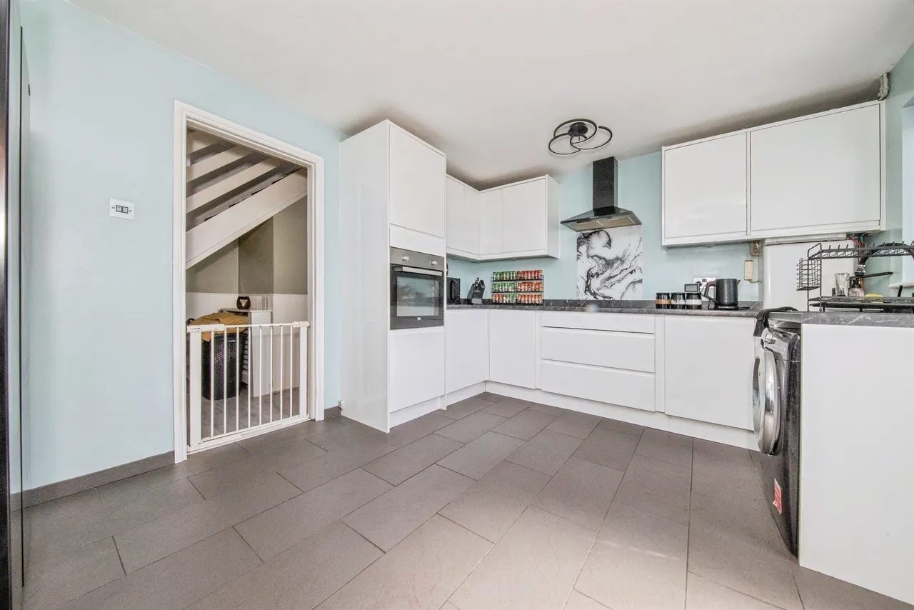Tulip Way, Clacton-On-Sea, CO16, photo 6