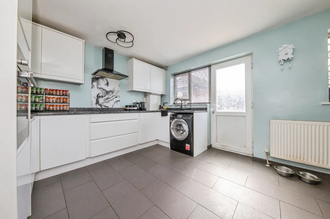 Tulip Way, Clacton-On-Sea, CO16, photo 5