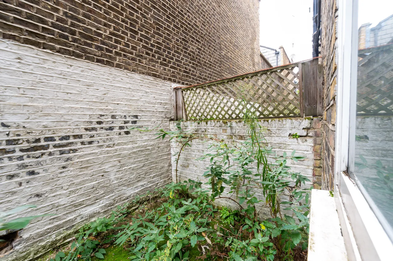 Flat A, 85 College Place, London, photo 5