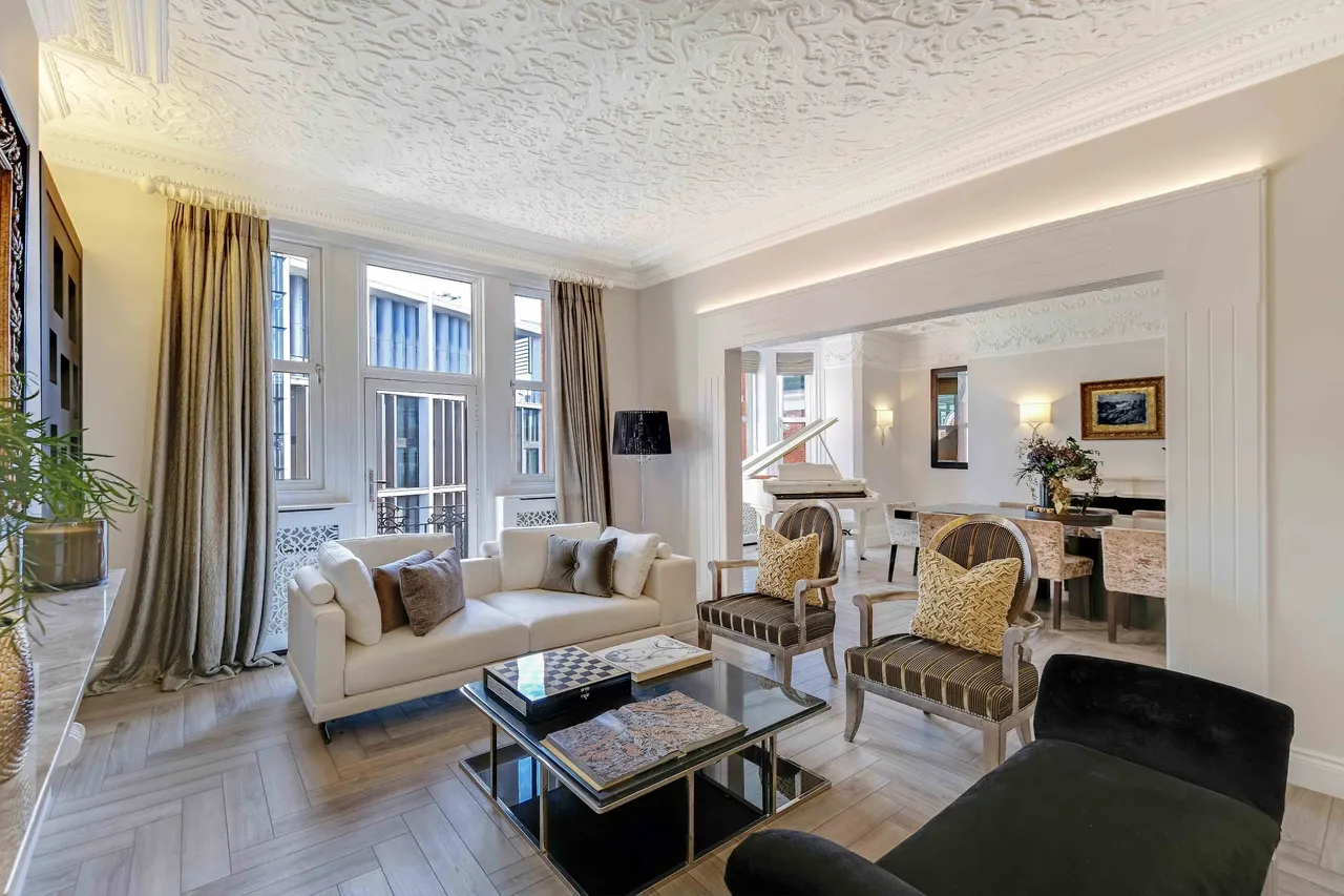 Wellington Court, SW1X, photo 5
