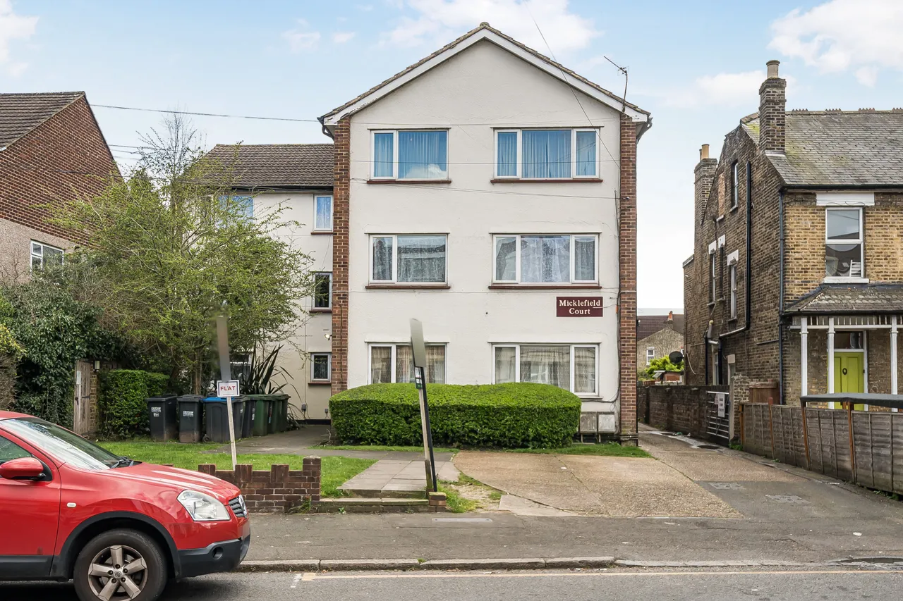 2 bed flat for sale — 7 Micklefield Court, 16 Cameron Road, Croydon