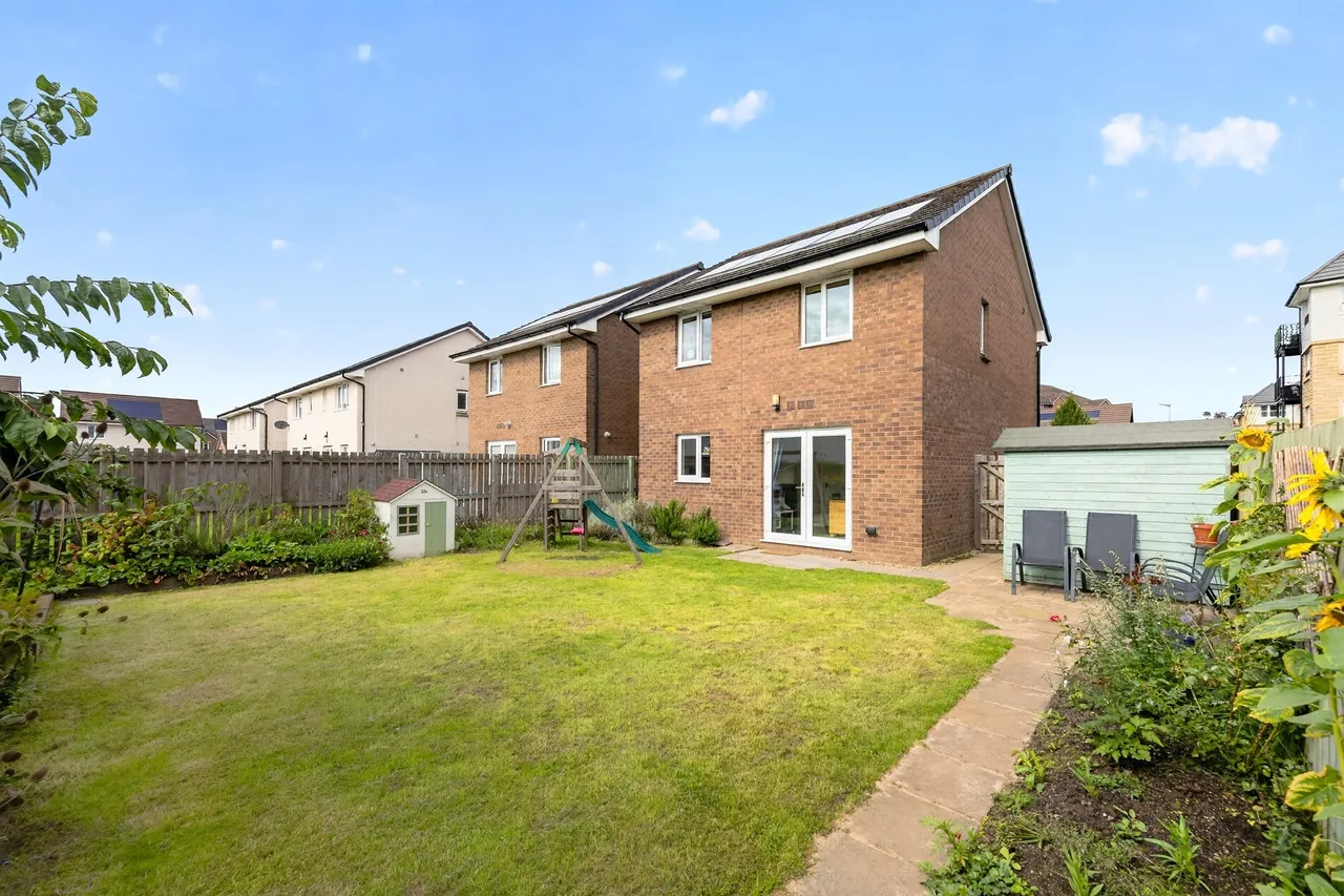 Craigton Drive, Dargavel, PA7, photo 19
