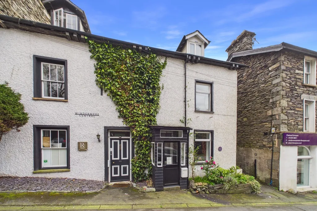4 bed house for sale, Church Street, Windermere, LA23