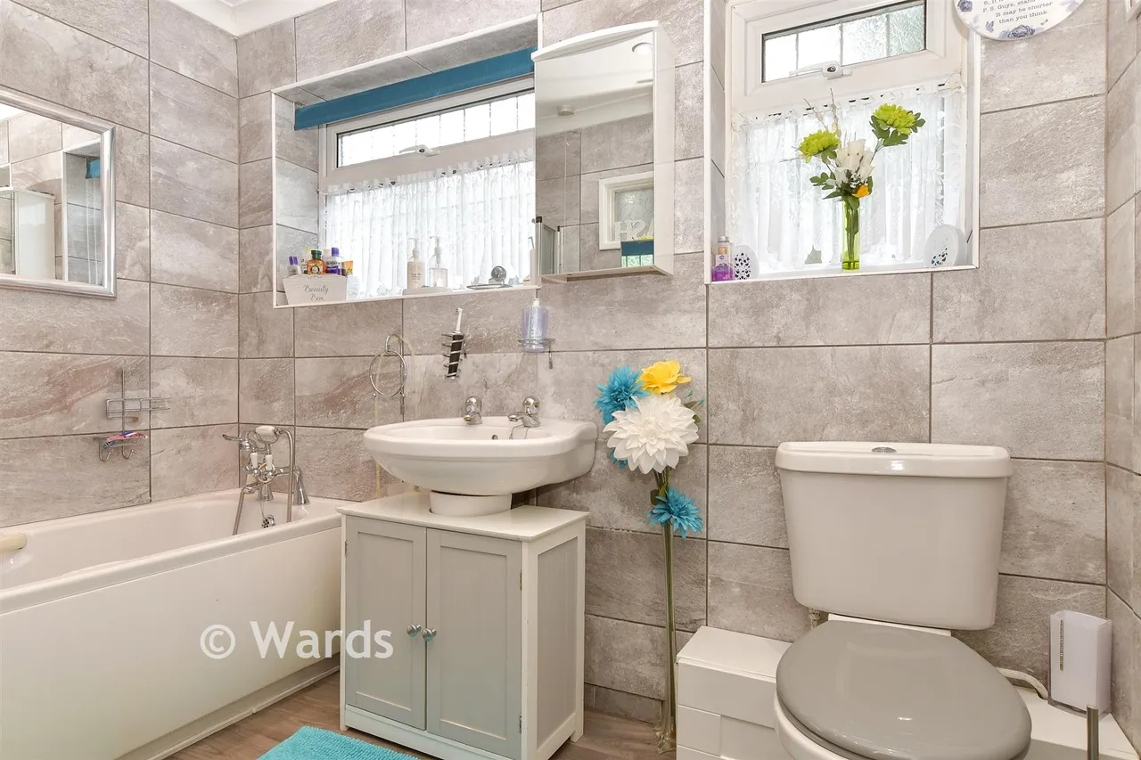 Hillside Road, Minster-On-Sea, ME12, photo 10