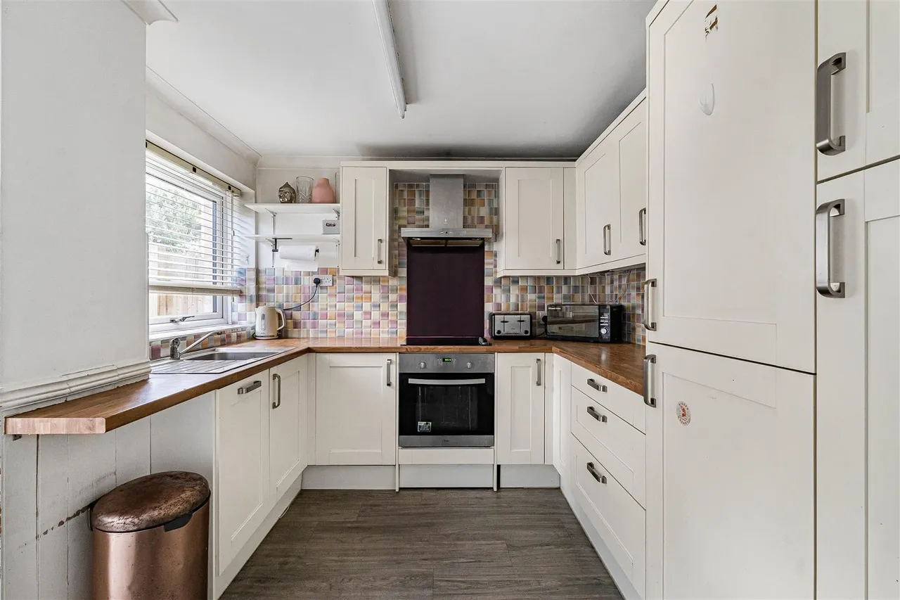 Kingsway, Caversham, RG4, photo 7