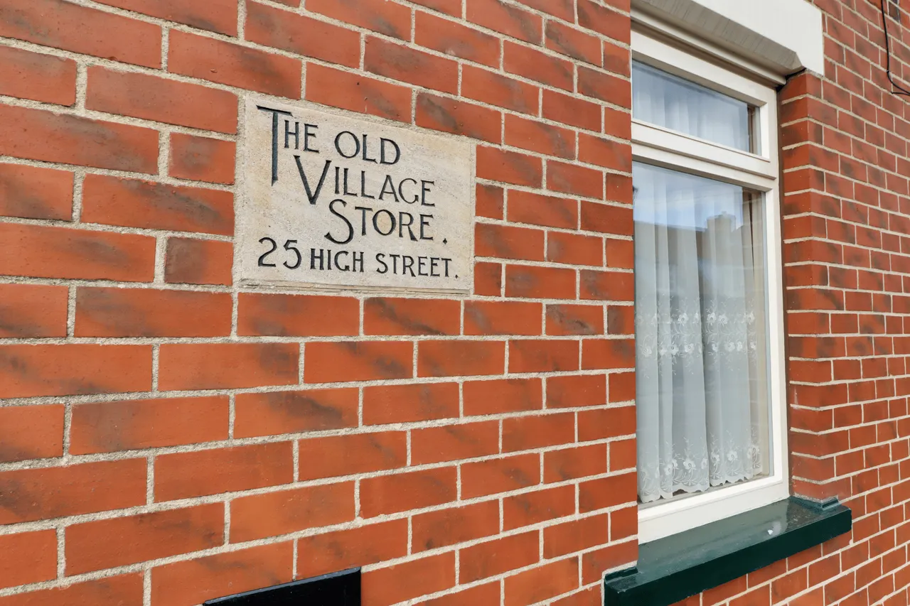 High Street, Burton-Upon-Stather, DN15, photo 22