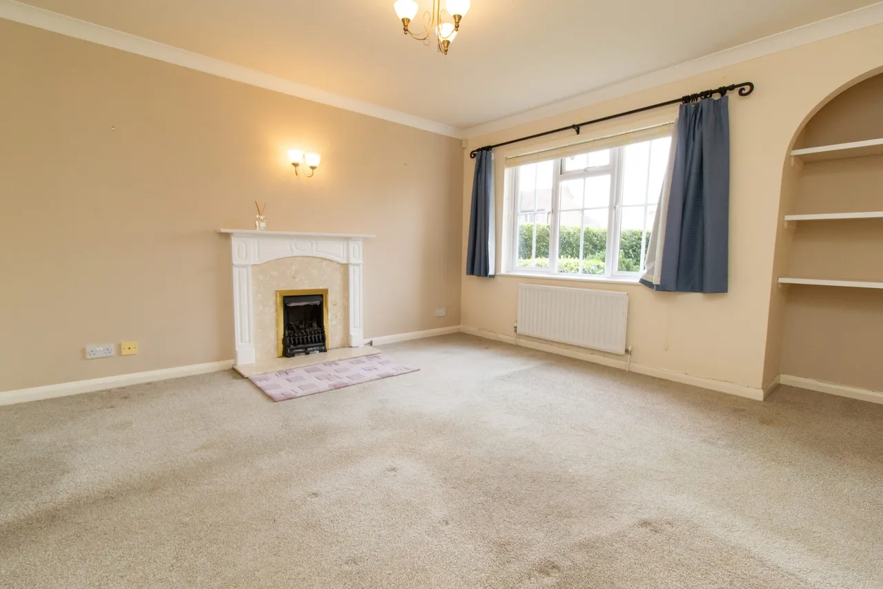 Cavendish Gardens, Church Crookham, Fleet, GU52 6PD, photo 3