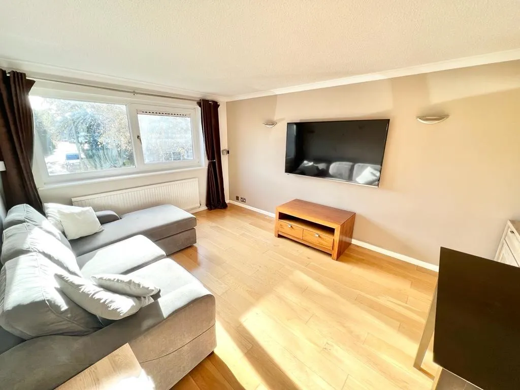 Frimley Green, Camberley, photo 9