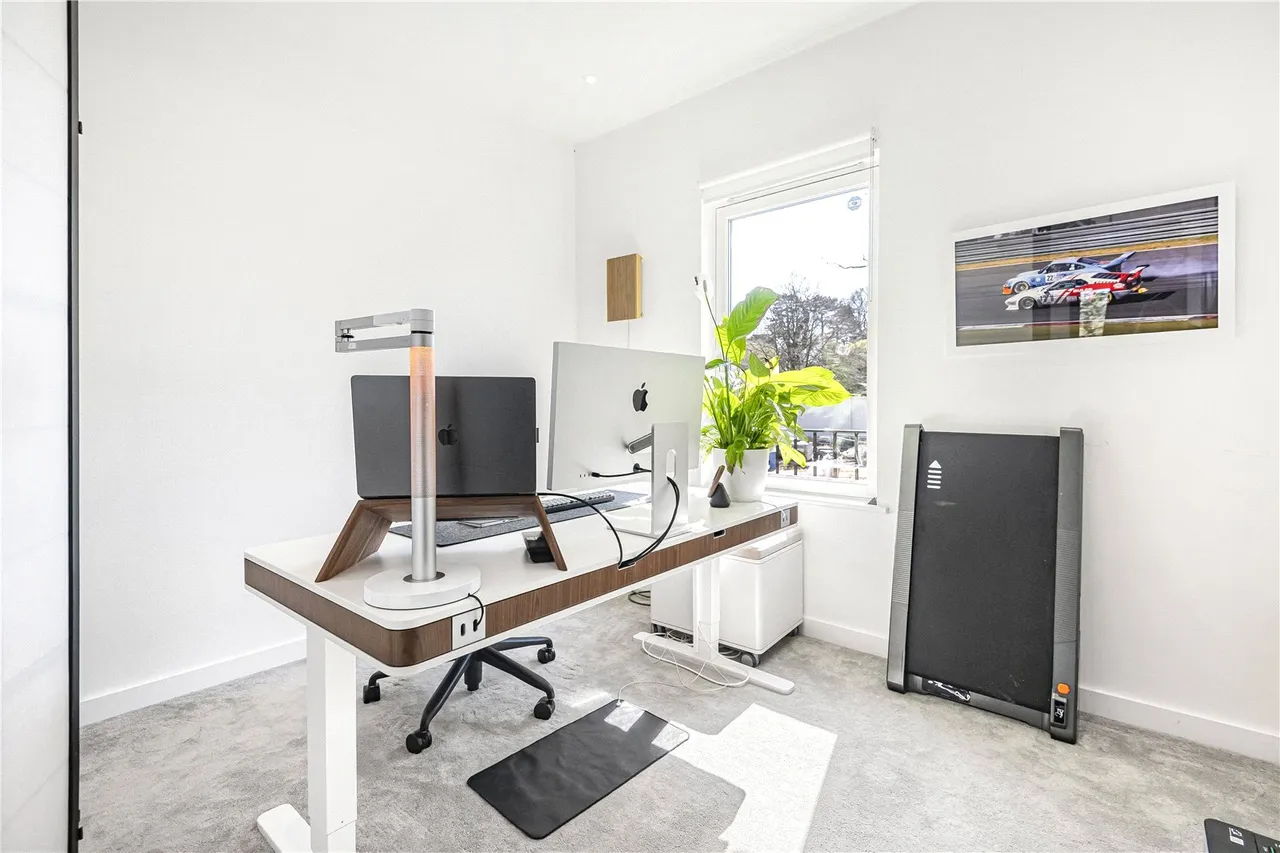 Daffodil Crescent, Barnet, Hertfordshire, EN4 0EB, photo 13