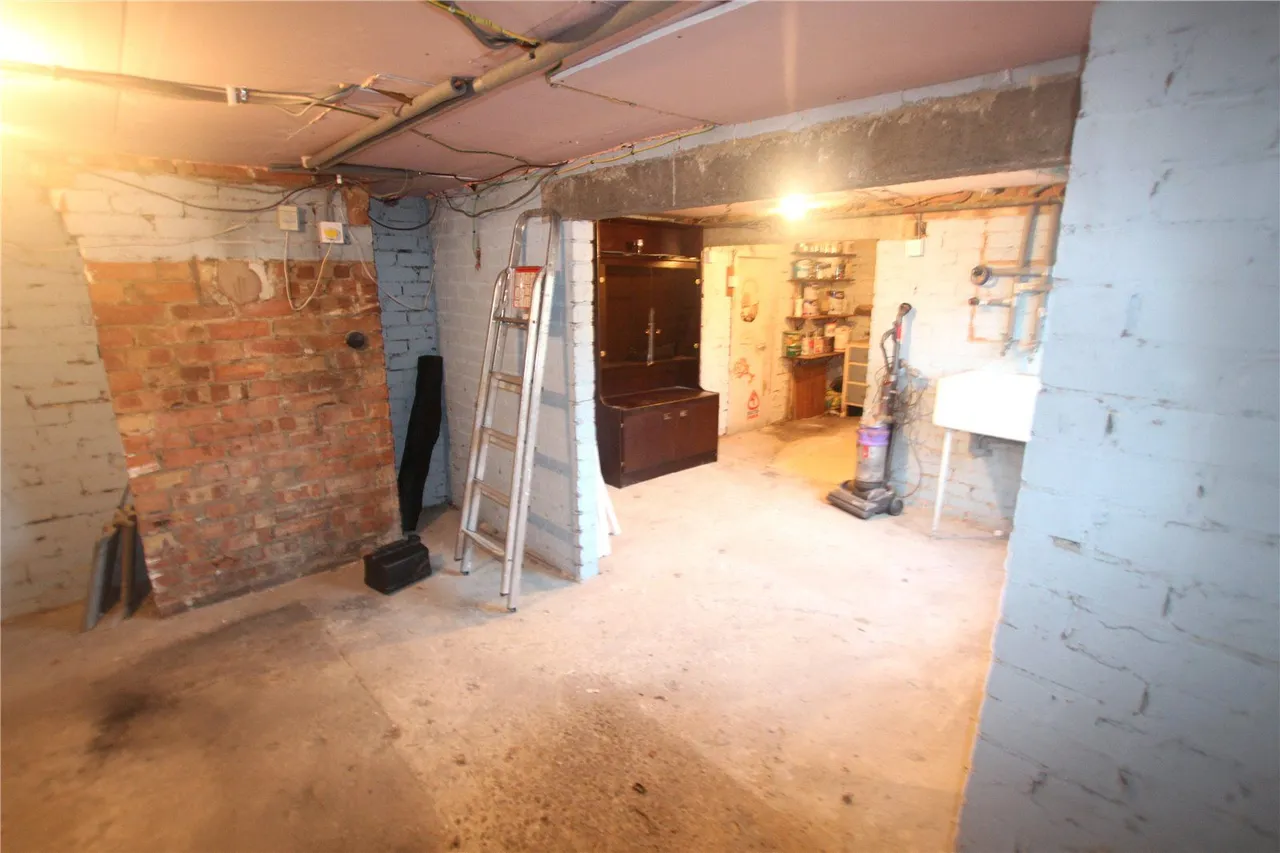 Beaumont Street, Netherton, HD4, photo 27