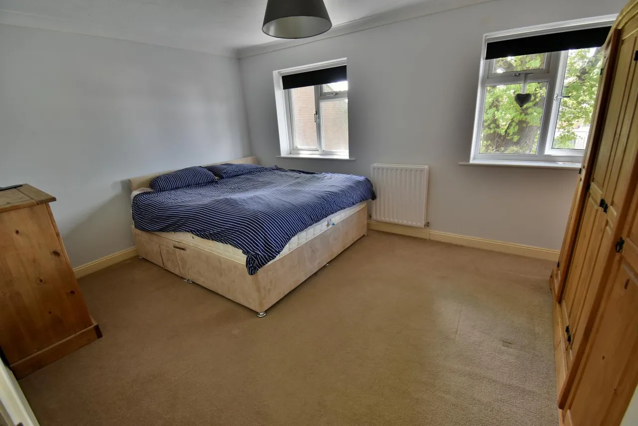 Coppice Avenue, BH22, photo 13