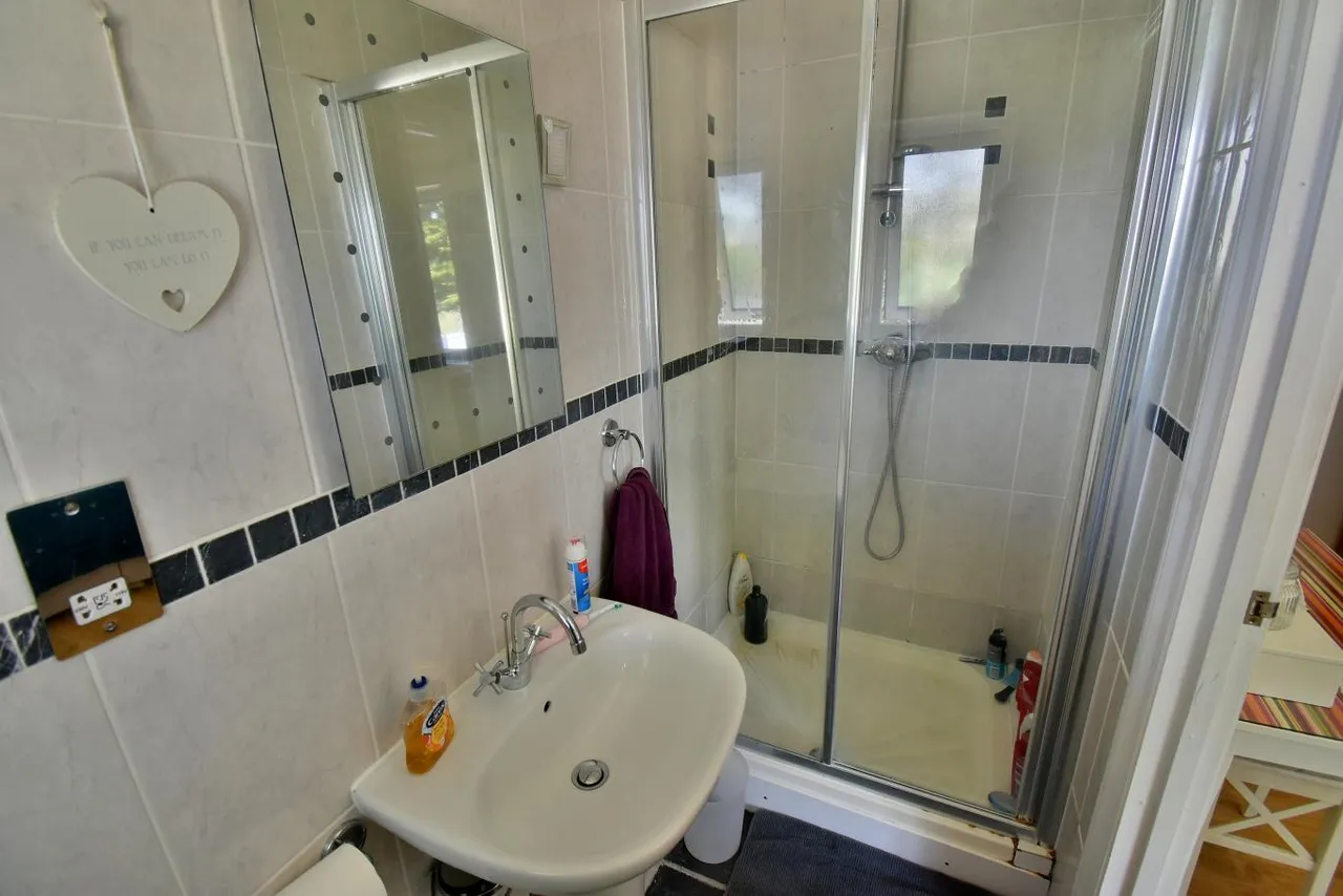 Coppice Avenue, BH22, photo 12