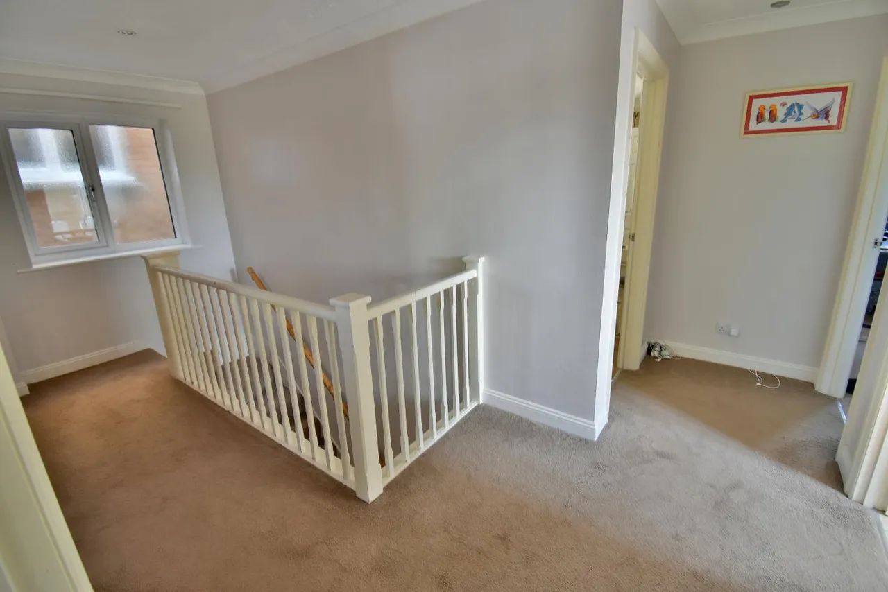 Coppice Avenue, BH22, photo 10