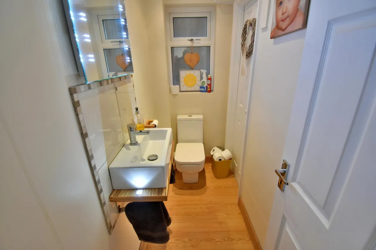 Coppice Avenue, BH22, photo 8