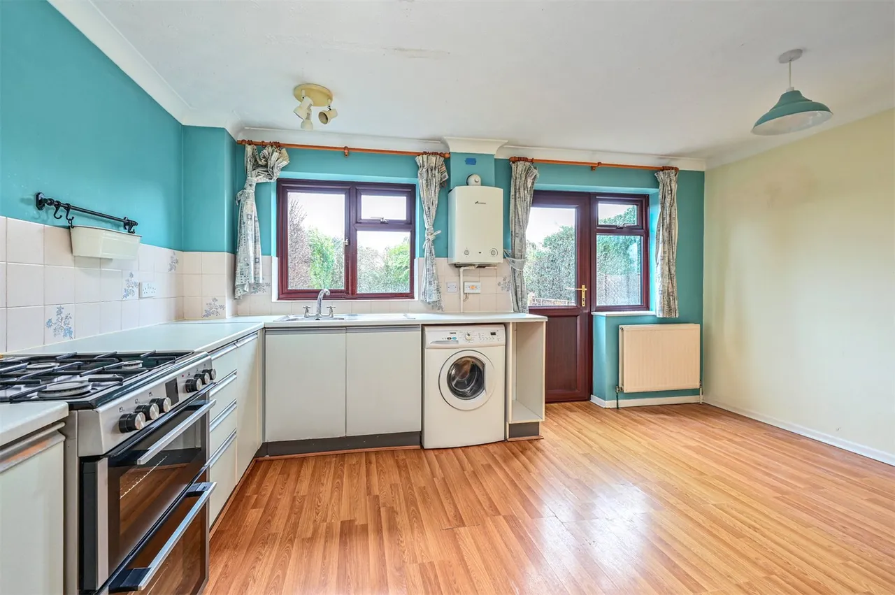 Burgess Close, Odiham, RG29, photo 3
