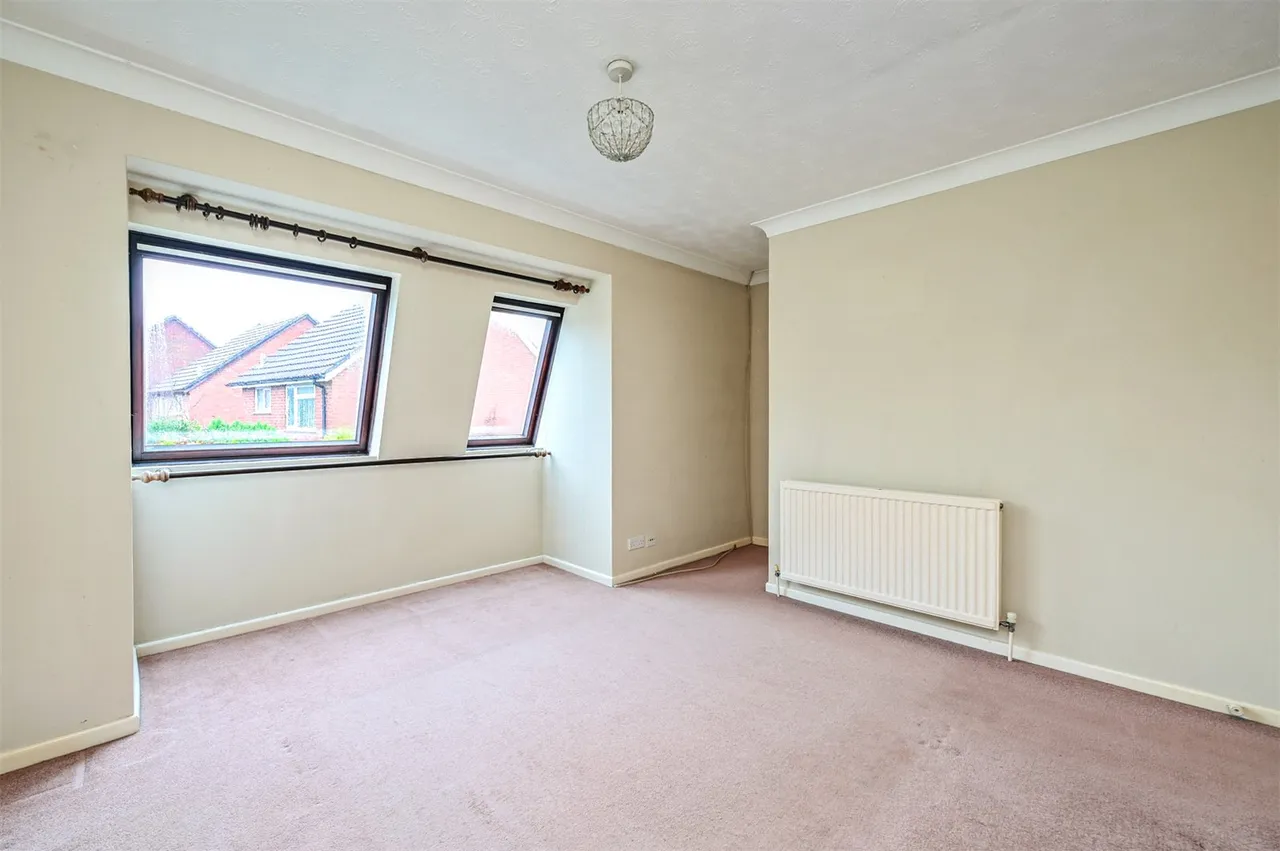 Burgess Close, Odiham, RG29, photo 5