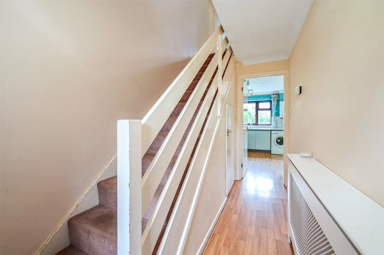 Burgess Close, Odiham, RG29, photo 6