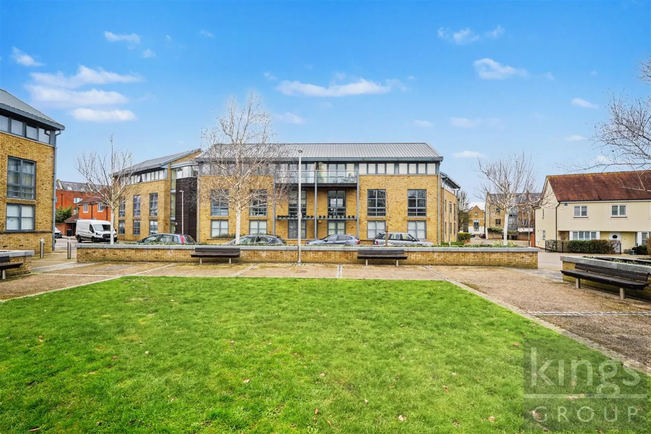 Soper Square, Newhall, photo 20