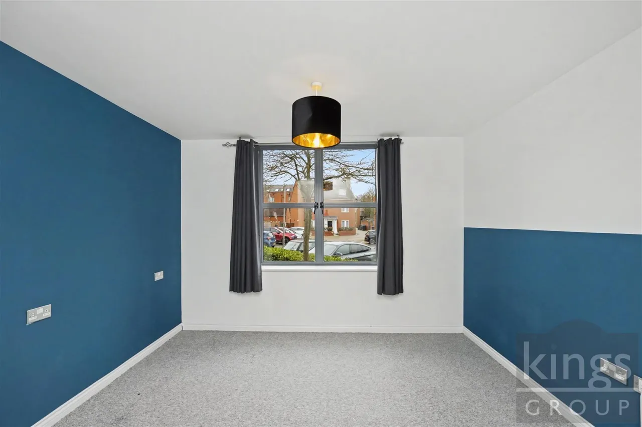 Soper Square, Newhall, photo 12