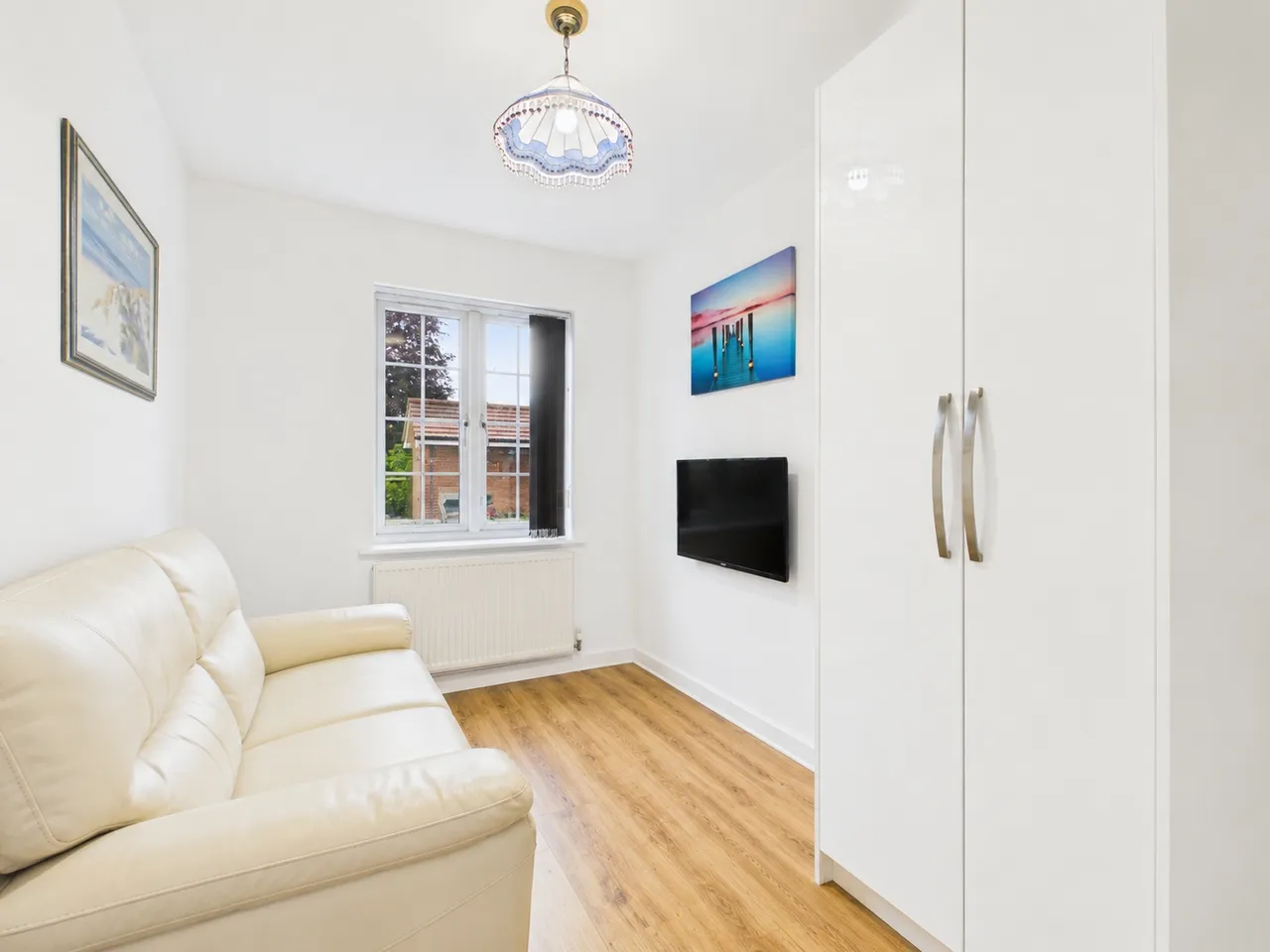 Ashford Crescent, Ashford, TW15, photo 9