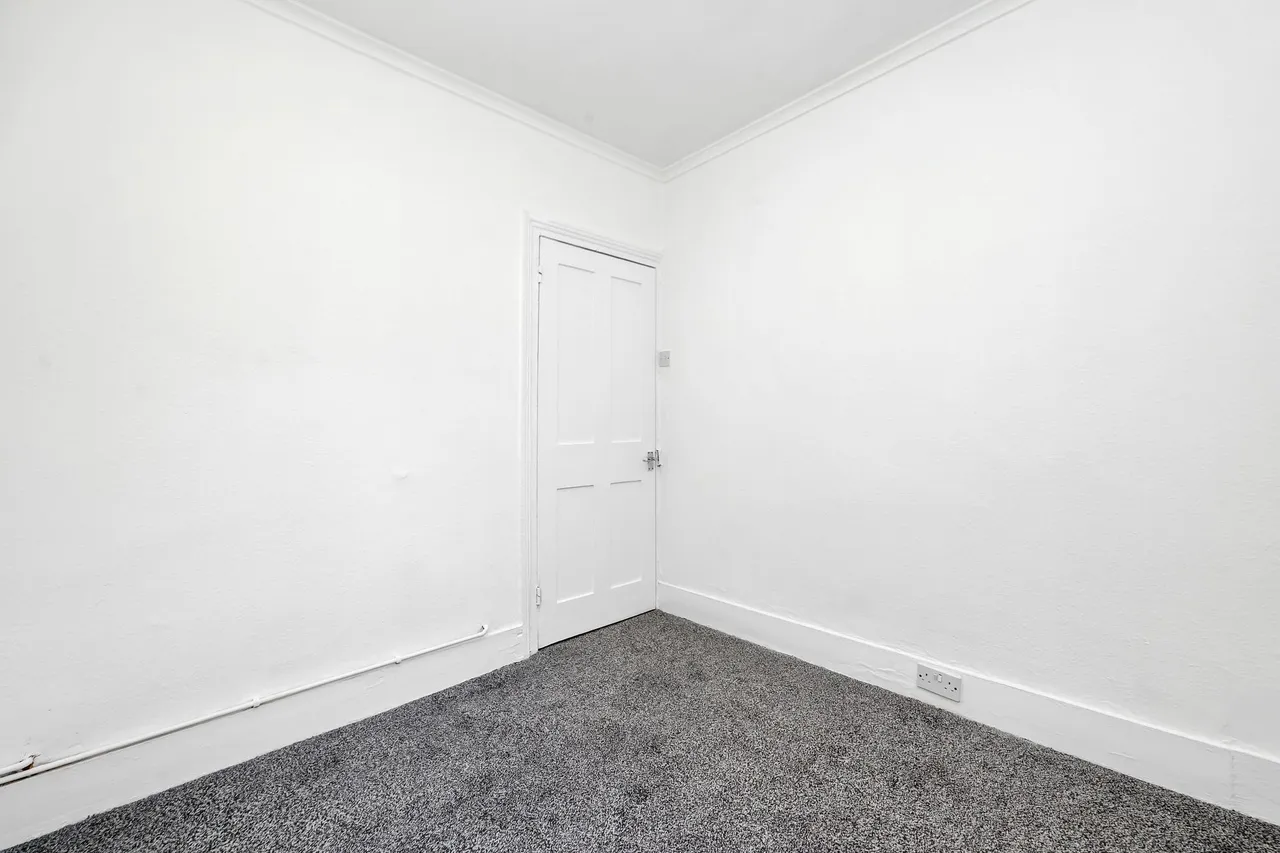 Deacon Road, London, NW2, photo 11