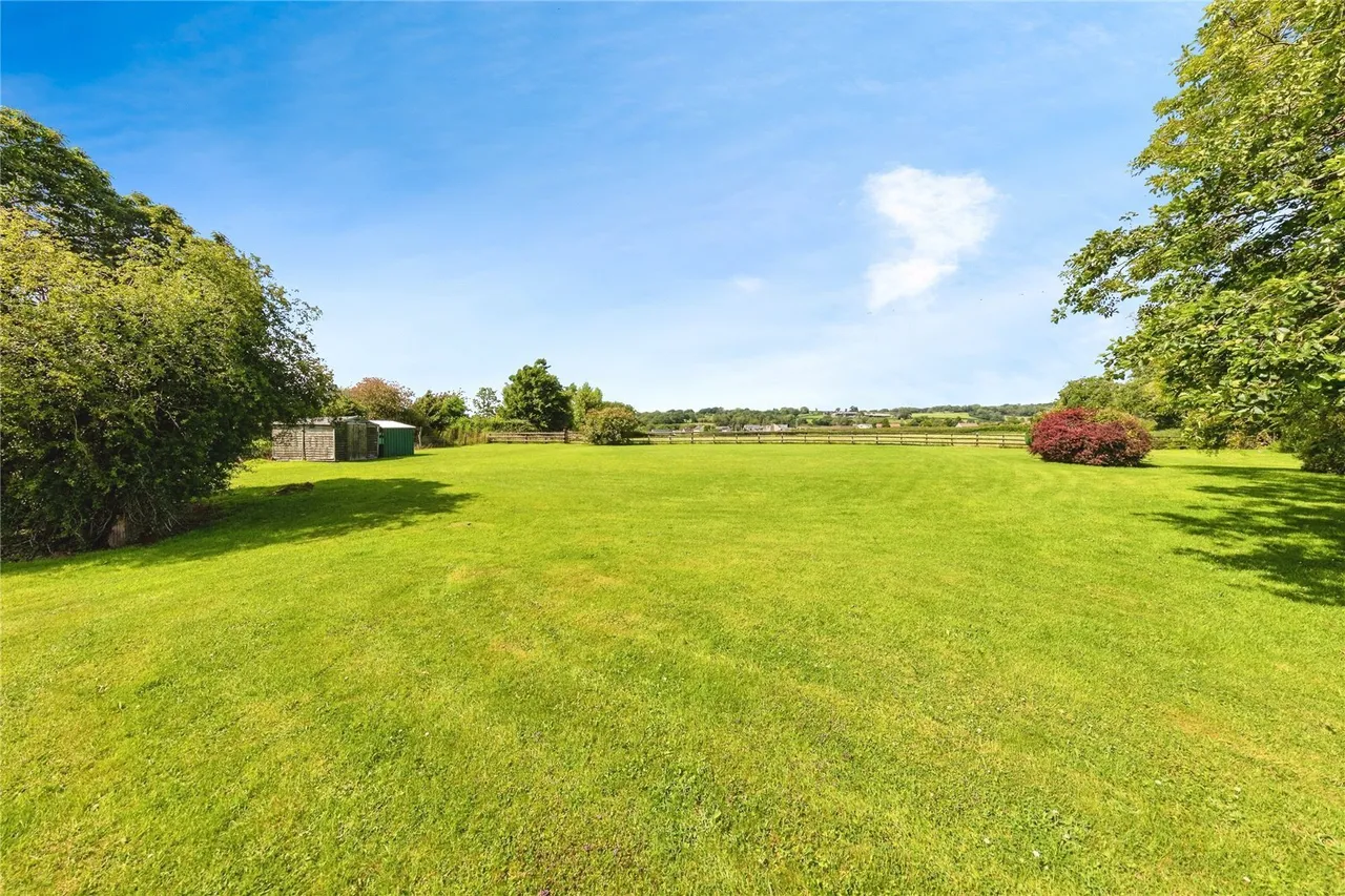 Derwydd Road, Derwydd, SA18, photo 13