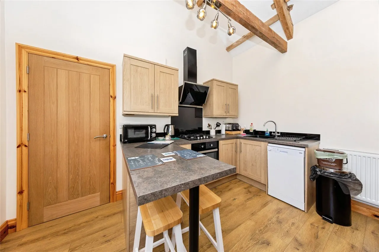 Derwydd Road, Derwydd, SA18, photo 34