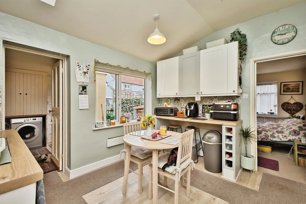 St. Marys Road, Meare, BA6, photo 11