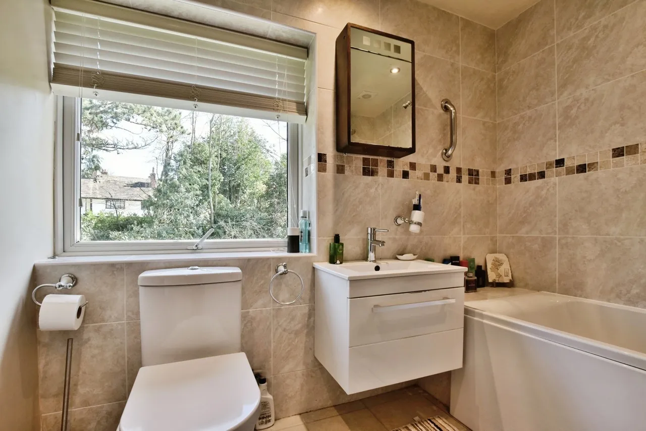 Beechfield Road, ALDERLEY EDGE, Cheshire, SK9, photo 17